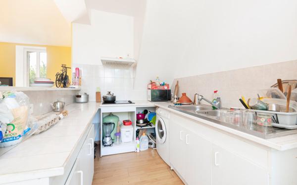 Immeuble à vendre    6 pièces •  Larrivière-Saint-Savin