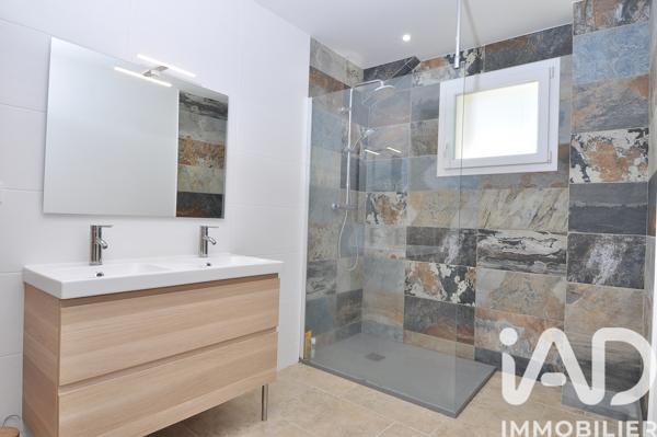 Location maison 5 pièces 152 m² Clarensac