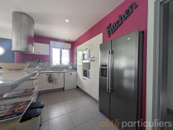 Vente
                Maison88 m² - 4 Pièces -
                    BARAQUEVILLE (12160)