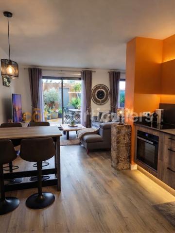 Vente
                Appartement68 m² - 3 Pièces -
                    TARBES (65000)