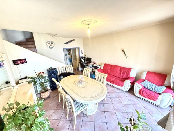 Maison T4 avec Garage et cour extérieure
