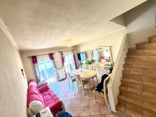 Maison T4 avec Garage et cour extérieure