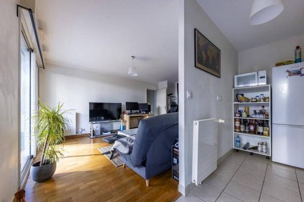 Appartement 2 pièces                                        - 44000 Nantes - Guist'hau Réf : 9616