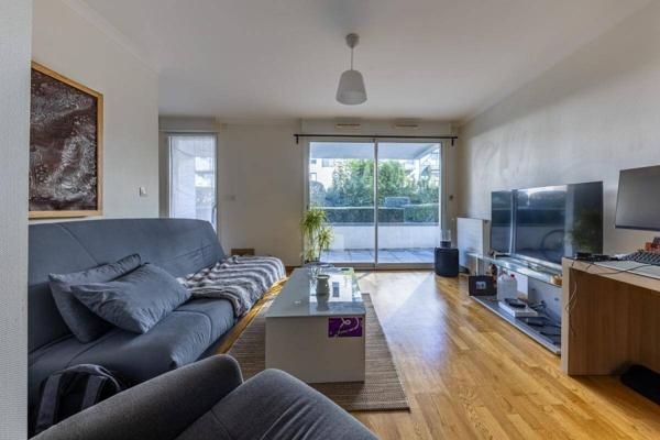 Appartement 2 pièces                                        - 44000 Nantes - Guist'hau Réf : 9616