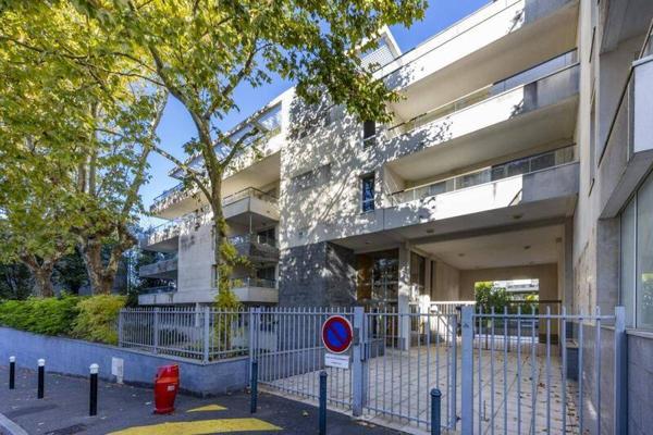 Appartement 2 pièces                                        - 44000 Nantes - Guist'hau Réf : 9616