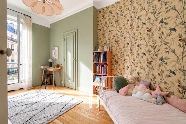 Paris 16ème, Appartement 4 Chambres -  142 m² à vendre