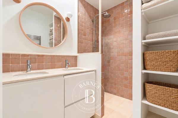 Paris 16ème, Appartement 4 Chambres -  142 m² à vendre