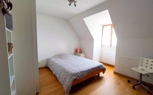 Maison à vendre    5 pièces •  Épône