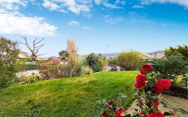 Maison à vendre    5 pièces •  Épône