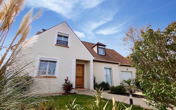 Maison à vendre    5 pièces •  Épône