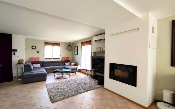 Maison à vendre    5 pièces •  Épône