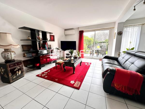 BORDEAUX-CAUDERAN : Maison contemporaine de 125 m², 3 chambres, bureau, jardin et garage