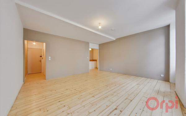 Appartement à vendre    2 pièces • 50 m2 La Rochelle