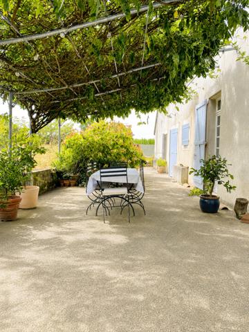 Maison
         10 pièces
        - 306 m² Bien prestige 432 000 € *