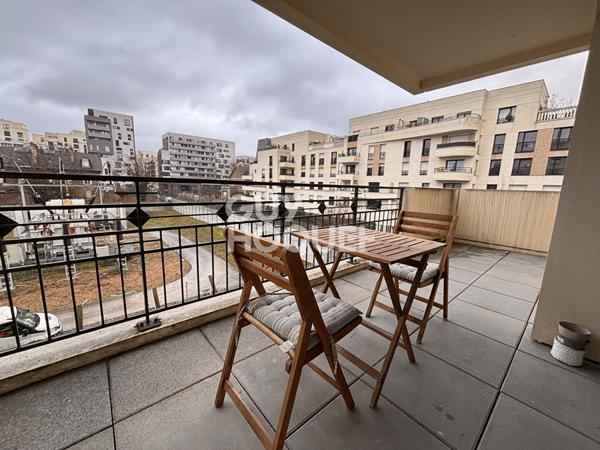 Location meublée Appartement Saint-ouen 3 pièce(s) 60.03 m2 avec balcon