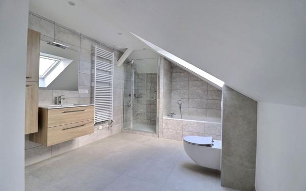 Maison à louer    7 pièces • 170 m2 Fegersheim