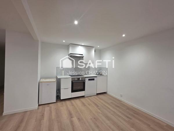 Appartement RDC avec deux accès et cour à 2mins a pied du centre ville