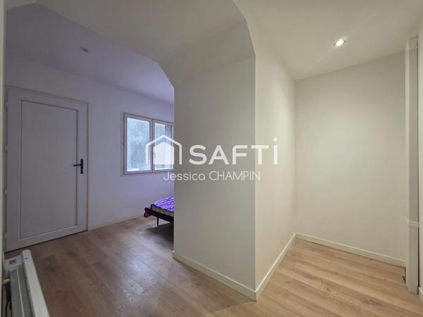 Appartement RDC avec deux accès et cour à 2mins a pied du centre ville