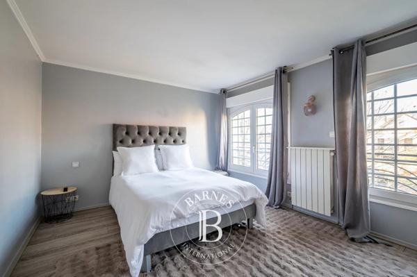 Colombes, Maison 4 Chambres -  153 m² à vendre