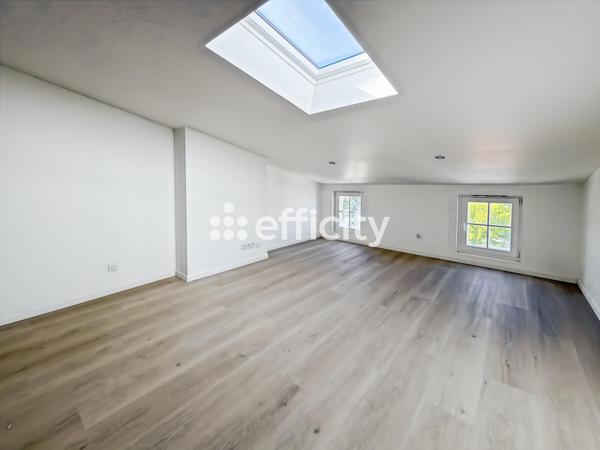 Appartement
         2 pièces
        - 47 m² Exclusivité 117 000 € *