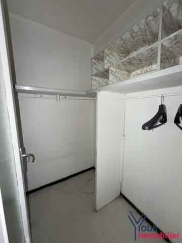 Appartement à vendre, 3 pièces - Décines-Charpieu 69150