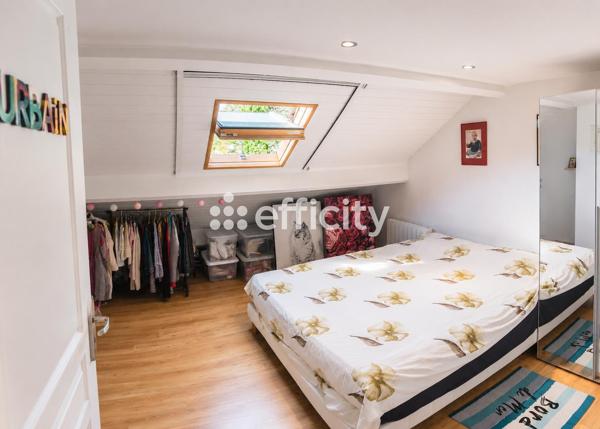 Maison
         6 pièces
        - 143 m² Exclusivité