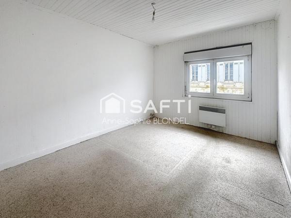 BORDEAUX Appartement de 88m2 à rénover , terrasse et garage