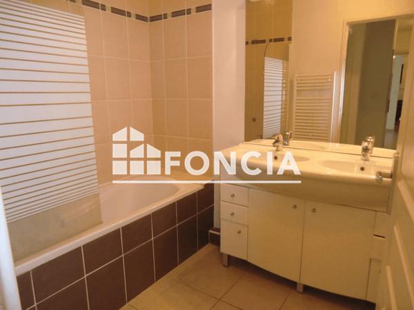 Location Appartement 3 pièces 64.63 m² - 78 BIS AVENUE JEAN JAURES Nimes 30000