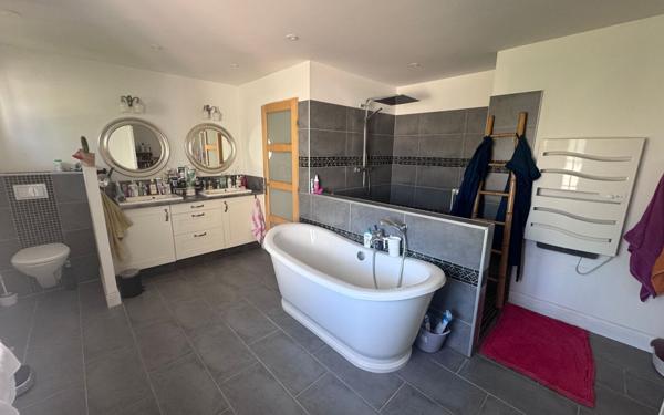 Maison à vendre    4 pièces •  Noé