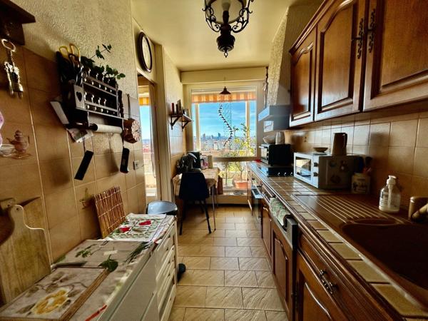 Charmant T2 avec balcon – Villeurbanne (Secteur de la Perralière)