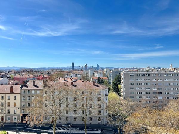 Charmant T2 avec balcon – Villeurbanne (Secteur de la Perralière)