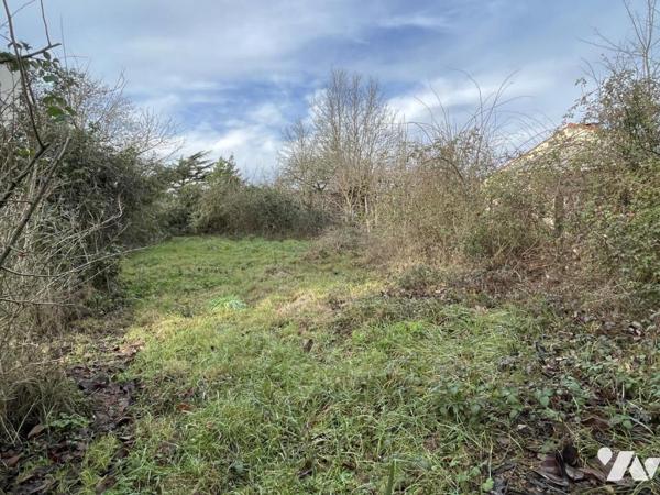 Proche centre-ville, terrain à bâtir de 273 m²