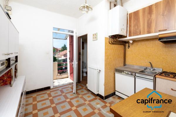 Maison de 165 m2 constituée par 4 appartements sur un terrain de 502 m2 en pleine propriete secteur recherché