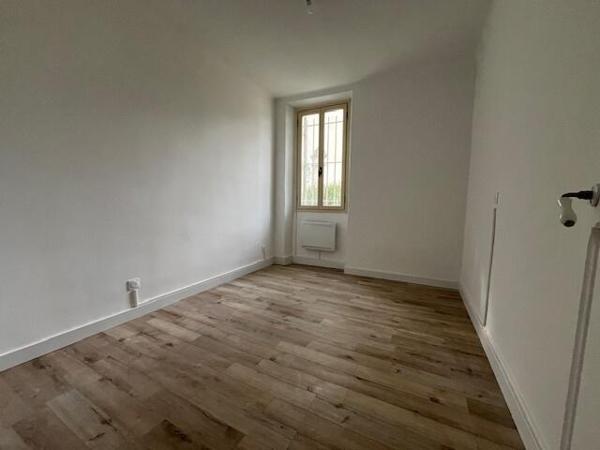 Rez de villa à vendre sur Sénas