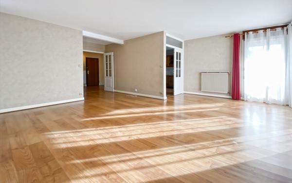 Appartement à vendre    4 pièces • 110,38 m2 Agen