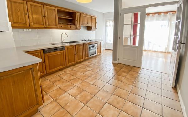 Appartement à vendre    4 pièces • 110,38 m2 Agen