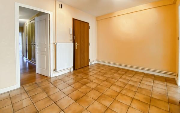 Appartement à vendre    4 pièces • 110,38 m2 Agen