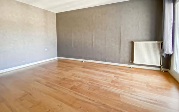 Appartement à vendre    4 pièces • 110,38 m2 Agen