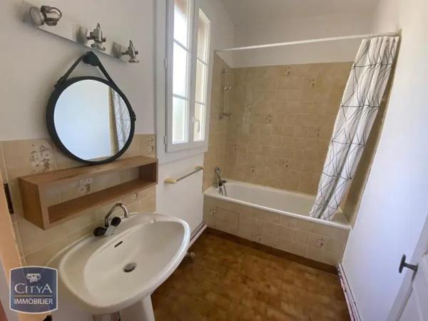 Appartement à louer 2 pièces 49m²