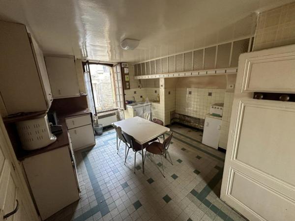 Jolie maison de village 3/4 chambres avec grand jardin et garage