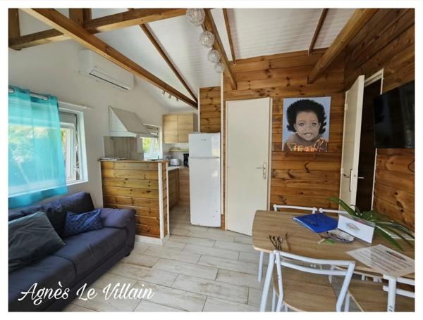Propriété Touristique avec Villa, 6 Bungalows, Piscine et Espace Réception