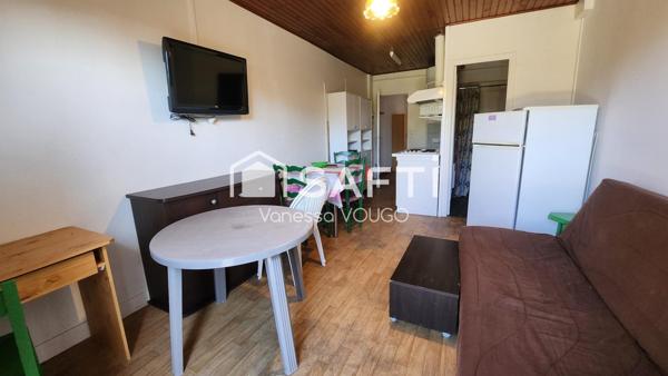 Immeuble de 10 appartements sur un terrain d'environ 5700m2