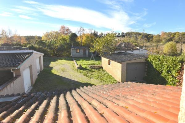 Vends maison 4 pièces, 2 garages - 31190 - Miremont