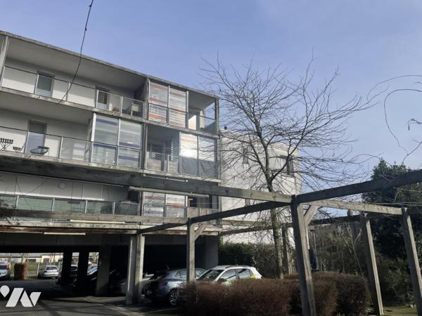 LILLE - rue de l'Asie -  Type 3 avec balcon et parking