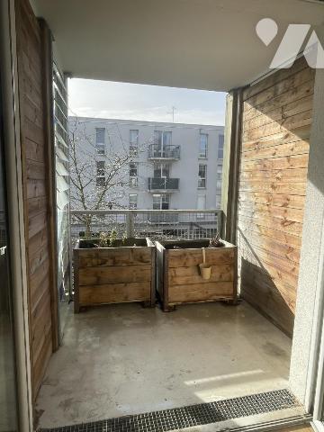 LILLE - rue de l'Asie -  Type 3 avec balcon et parking