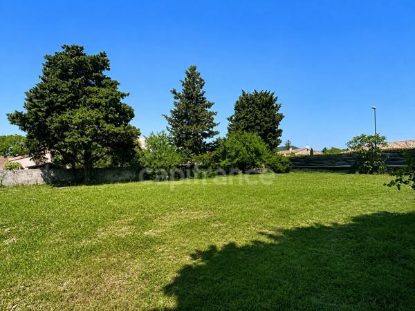 Terrain à vendre  MONTELIMAR OUEST (26) — EXCLUSIVITÉ - Terrain plat à bâtir clos d’environ 950 m² avec viabilité à proximité immédiate