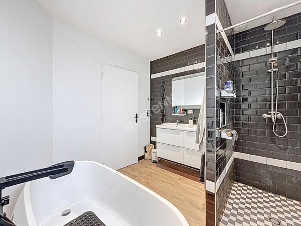 Maison plain-pied récente de 90m2 ? La Membrolle-sur-Longuenée ? Garage ? Potentiel d"aménagement !