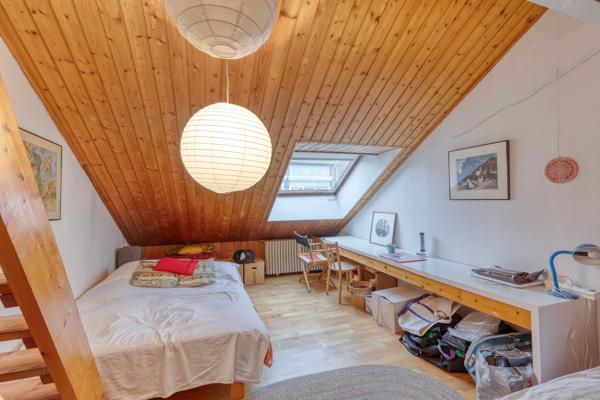 SUPERBE 6 PIÈCES + CUISINE DE 172M2 EN DERNIER ÉTAGE AVEC ASCENSEUR ET VUE DÉGAGÉE GRENOBLE JARDIN DE VILLE