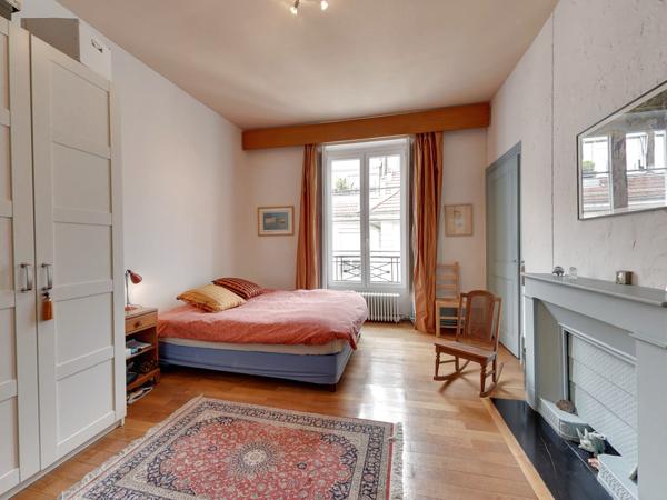 SUPERBE 6 PIÈCES + CUISINE DE 172M2 EN DERNIER ÉTAGE AVEC ASCENSEUR ET VUE DÉGAGÉE GRENOBLE JARDIN DE VILLE