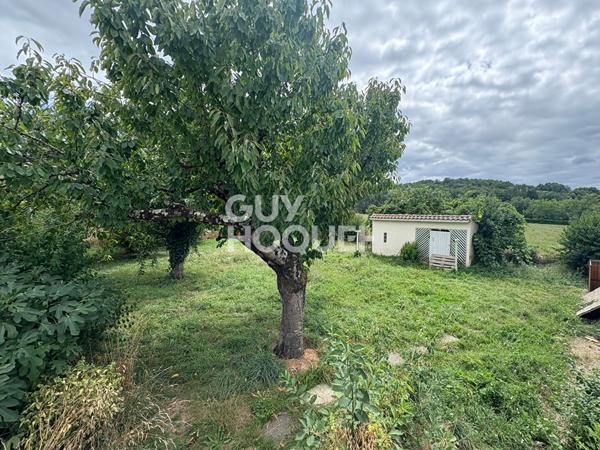 Ensemble immobilier à Aiguillon.